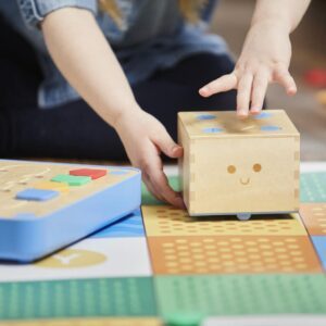 robot educatif cubetto